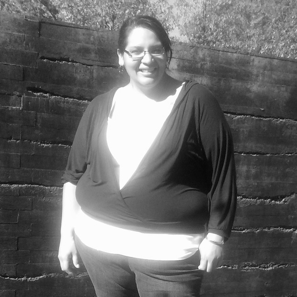 Meet your Posher, Myla - Picture 1 of 1